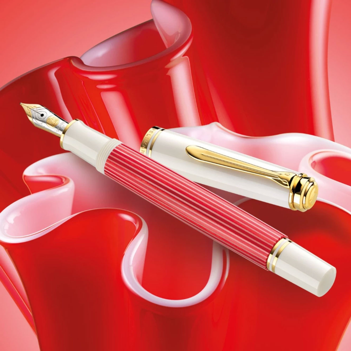 Pelikan - Souverän M600 Fountain Pen - Red-White <Outgoing>