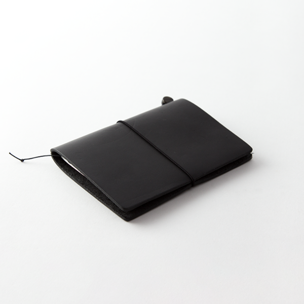 Traveler's Company - Traveler's Notebook - Passport - Black