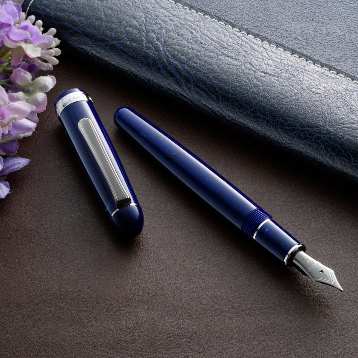 Platinum - Fountain Pen - #3776 Century - Celluloid - Midnight Ocean