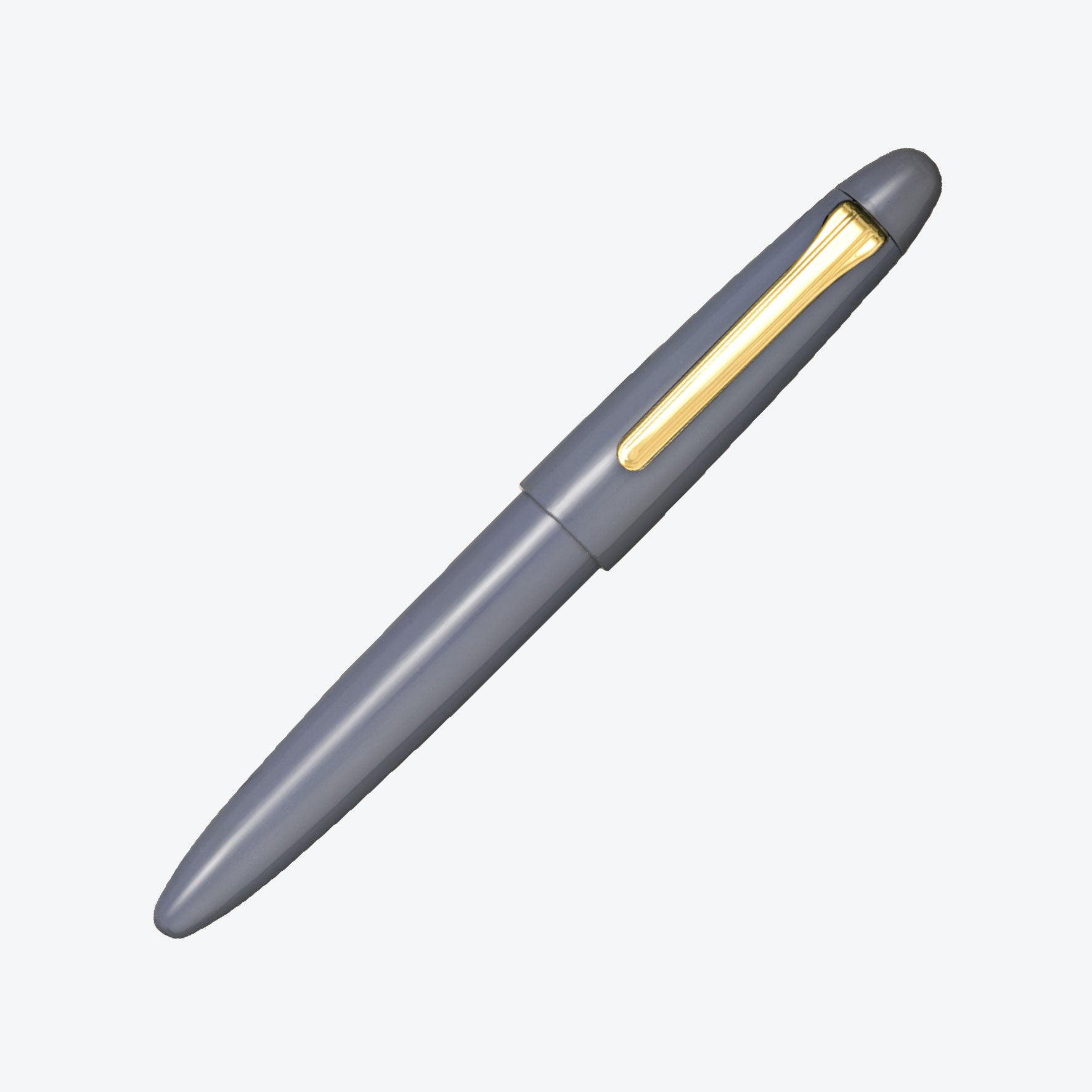 Sailor 1911 King of Pens Urushi Kaga fountan pen in smoke grey colour, capped