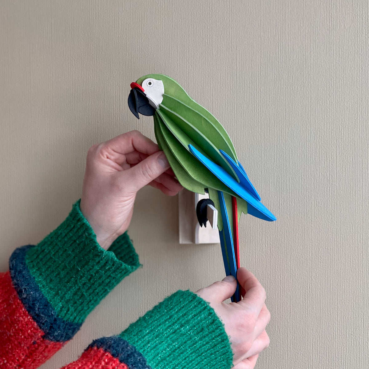 Lovi - Ornament - Parrot - 26cm - Great Green Macaw