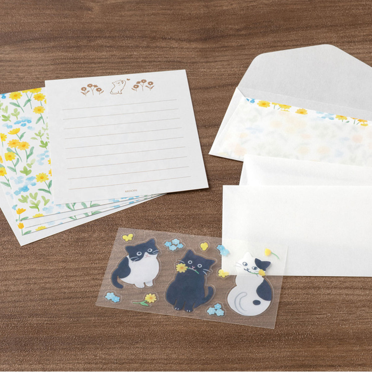 Midori - Letter Set - Animals in Nature - Cat