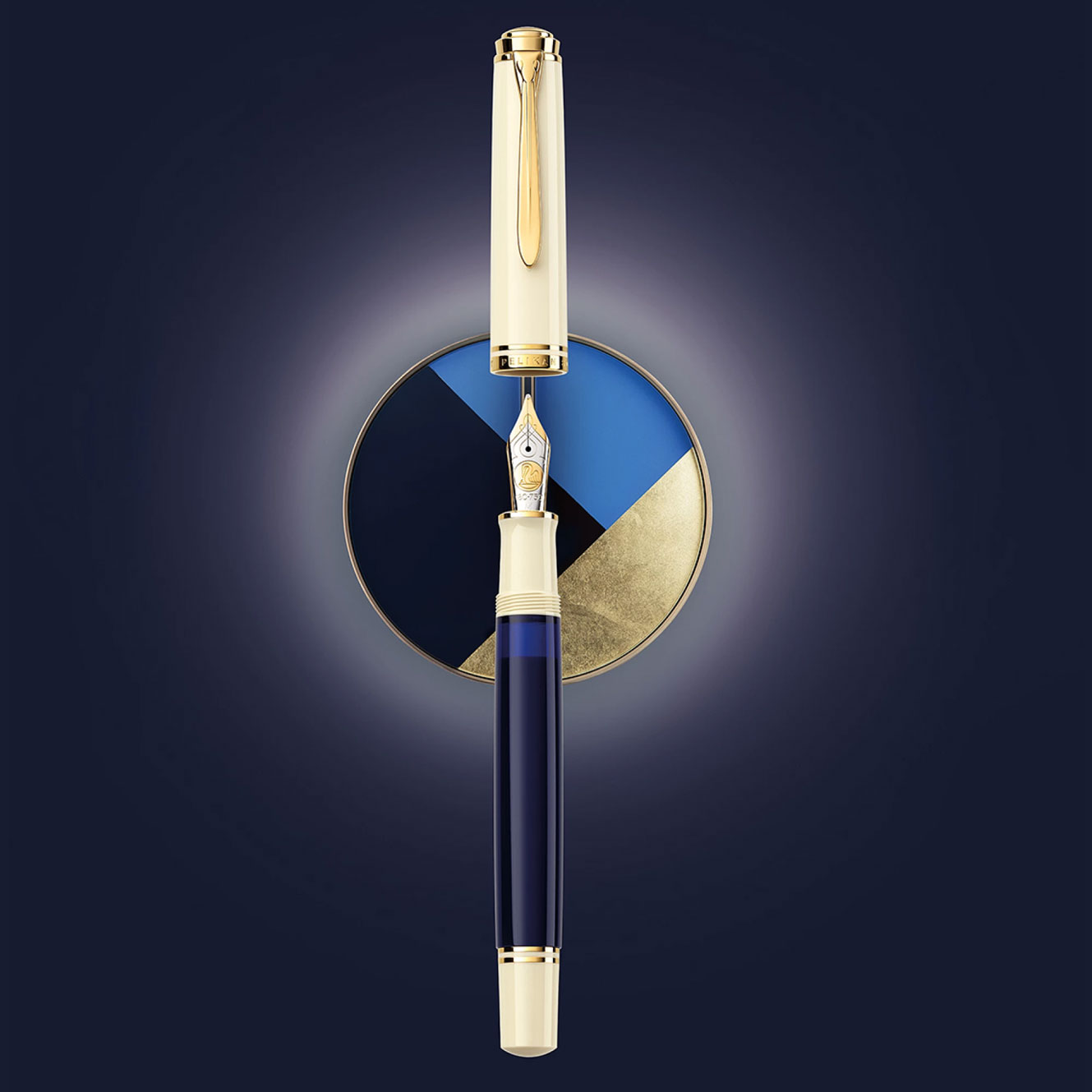 Pelikan - Fountain Pen - Souverän M800 - Cream Blue <Outgoing>