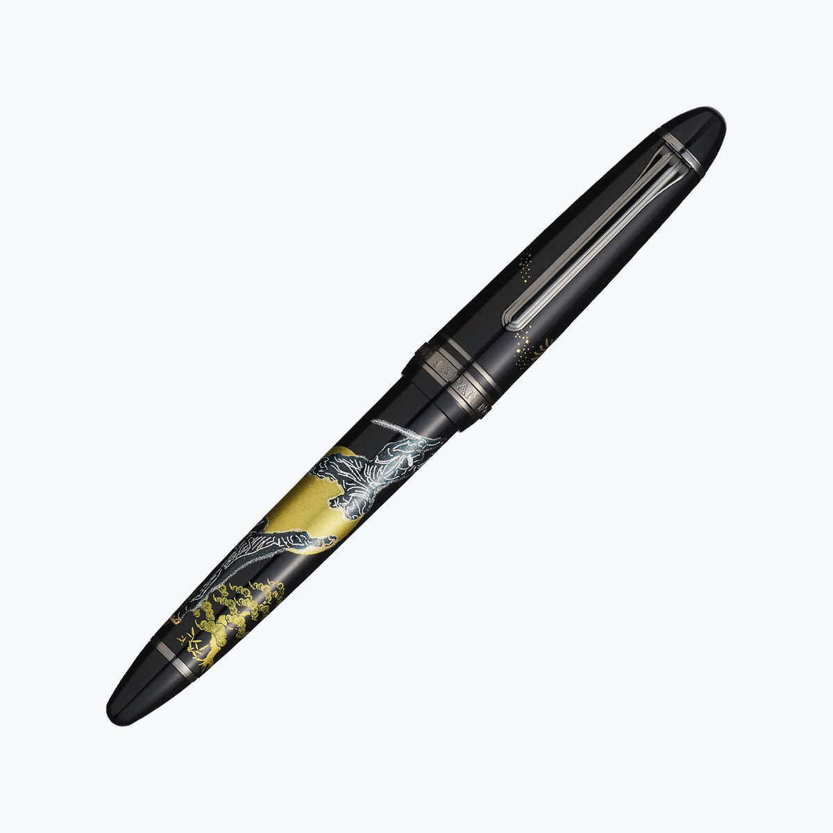 Sailor 1911 Ninja #2 fountain pen featuring dark grey rhodium accents and maki-e art depicting a warrior with a katana