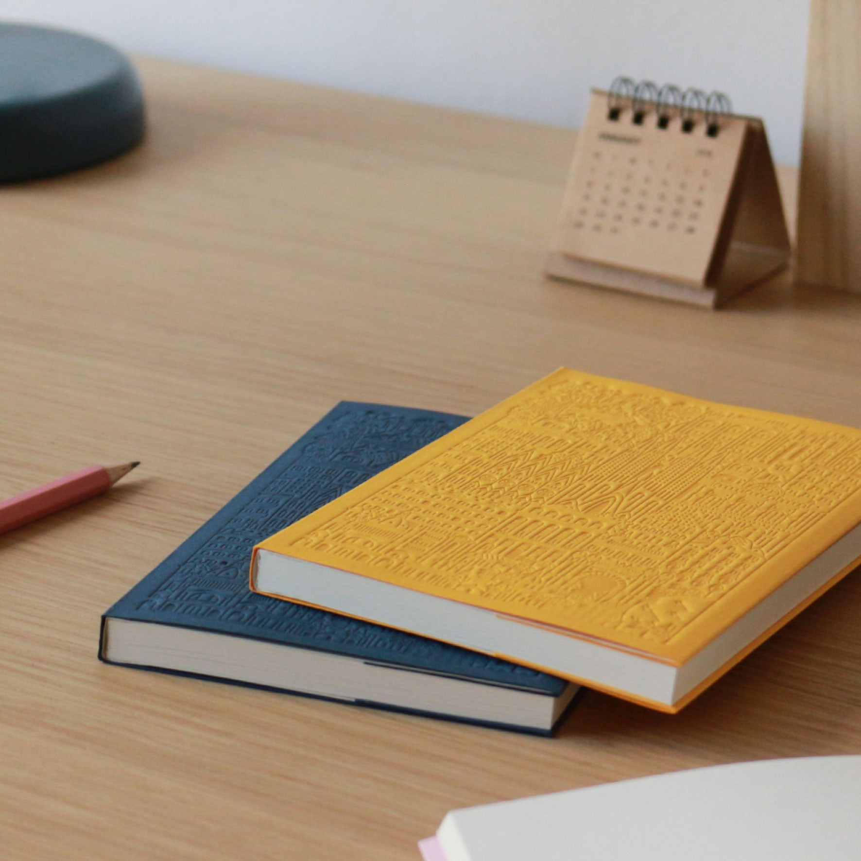 The City Works - Notebook - Barcelona - B6 - Concrete <Outgoing>