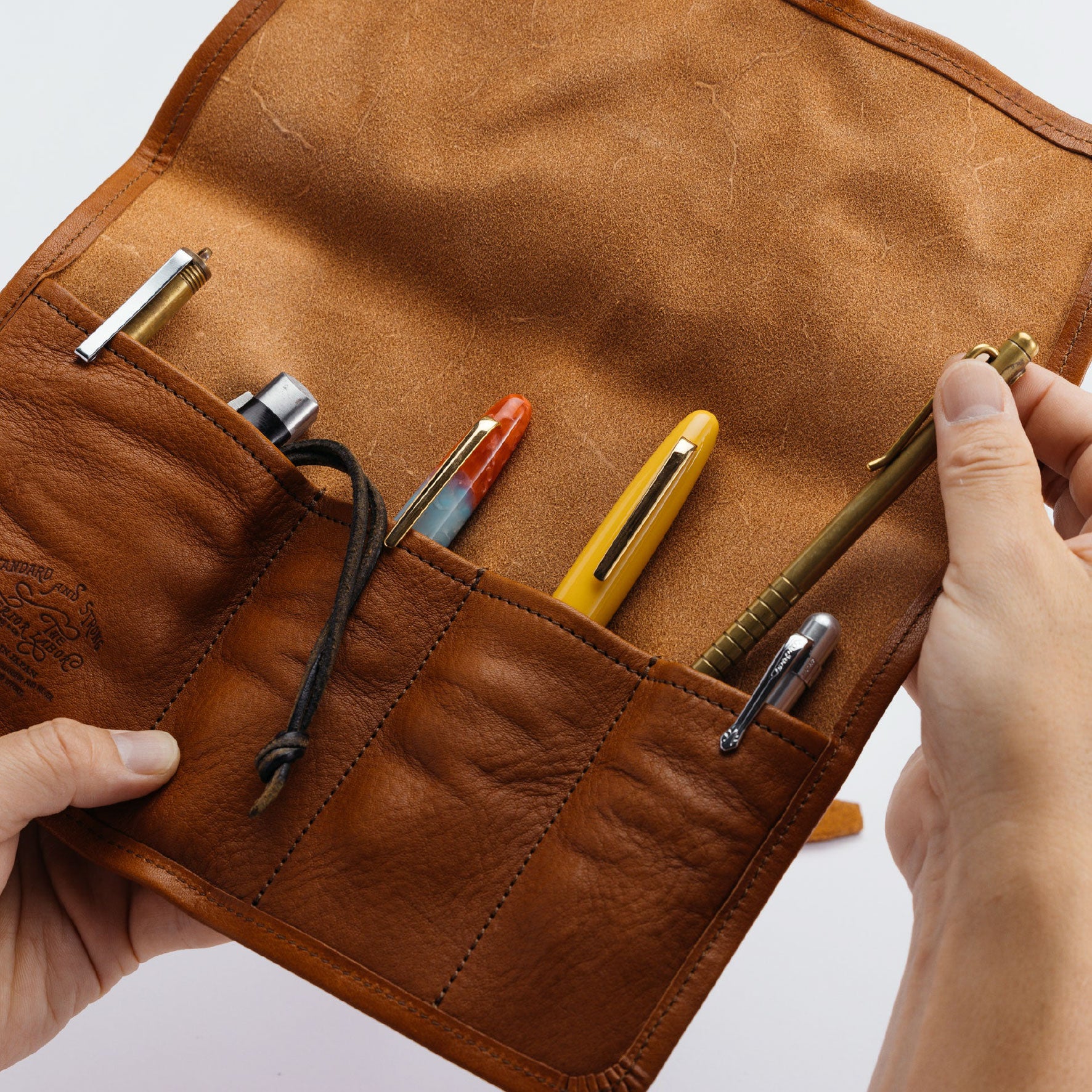 The Superior Labor - Pen Roll - Leather - Dark Brown