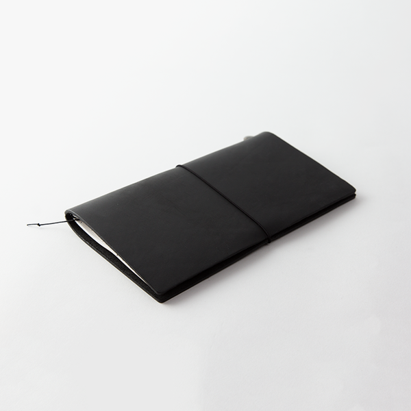 Traveler's Company - Traveler's Notebook - Regular - Black