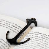 Page Anchor - Page Holder - Obsidian Black <Outgoing>